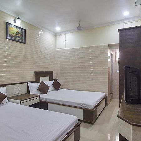 Plaza Guest House Mumbai Exterior photo